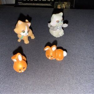 Vintage Kenner Small Pet Figurines (1992)